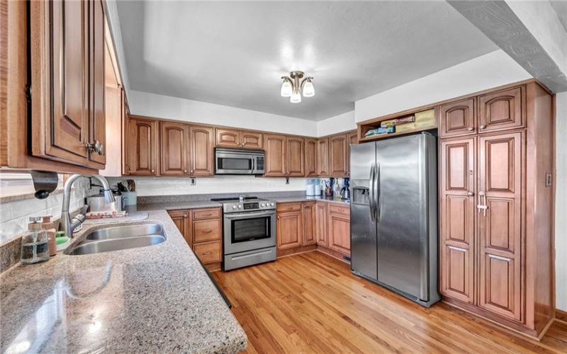 111 Hitchman, Mount Pleasant, 15666, 3 Bedroom Bedrooms, ,2.1 BathroomBathrooms,Residential,For Sale,Hitchman,1776494