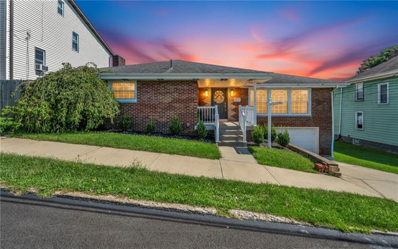 111 Hitchman, Mount Pleasant, 15666, 3 Bedroom Bedrooms, ,2.1 BathroomBathrooms,Residential,For Sale,Hitchman,1776494