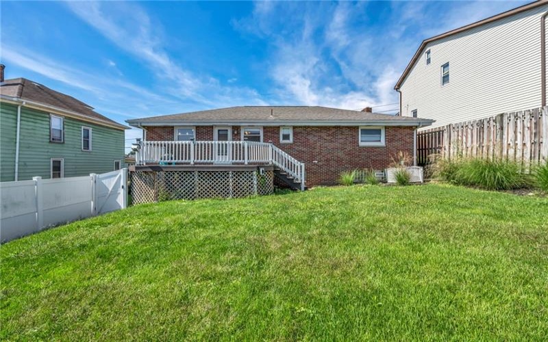 111 Hitchman, Mount Pleasant, 15666, 3 Bedroom Bedrooms, ,2.1 BathroomBathrooms,Residential,For Sale,Hitchman,1776494