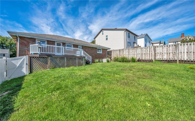 111 Hitchman, Mount Pleasant, 15666, 3 Bedroom Bedrooms, ,2.1 BathroomBathrooms,Residential,For Sale,Hitchman,1776494