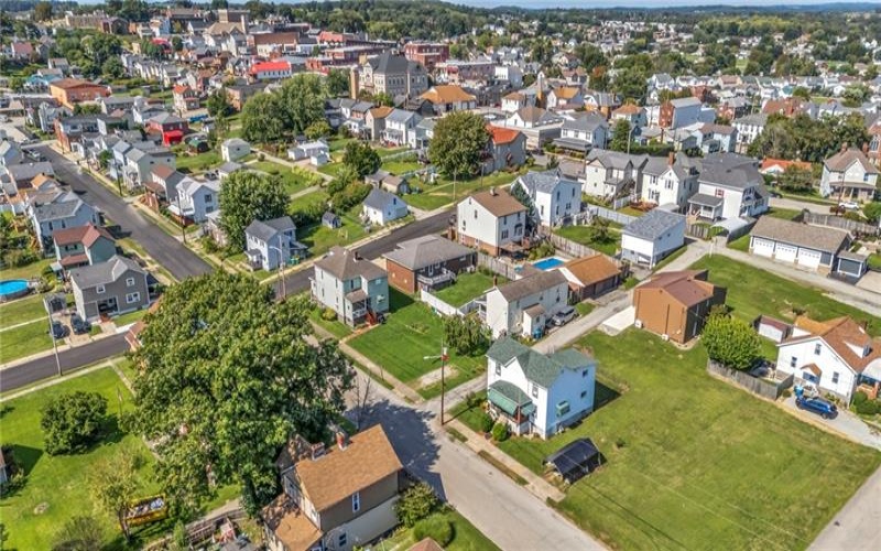 111 Hitchman, Mount Pleasant, 15666, 3 Bedroom Bedrooms, ,2.1 BathroomBathrooms,Residential,For Sale,Hitchman,1776494
