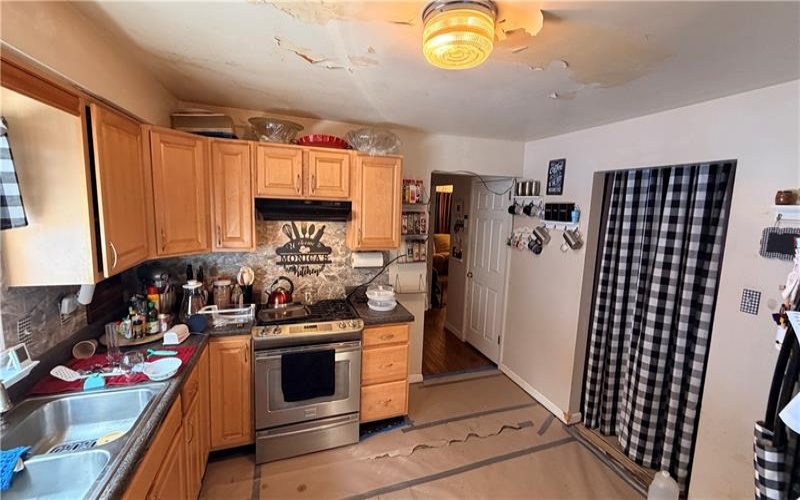 464 Greenridge Rd, New Kensington, 15068, 3 Bedroom Bedrooms, 7 Room Rooms,2 BathroomBathrooms,Residential,For Sale,Greenridge Rd,1738638