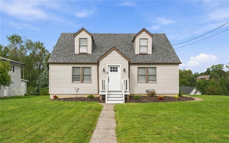 3298 Harvard St, Lower Burrell, 15068, 3 Bedroom Bedrooms, 6 Room Rooms,2 BathroomBathrooms,Residential,For Sale,Harvard St,1775459