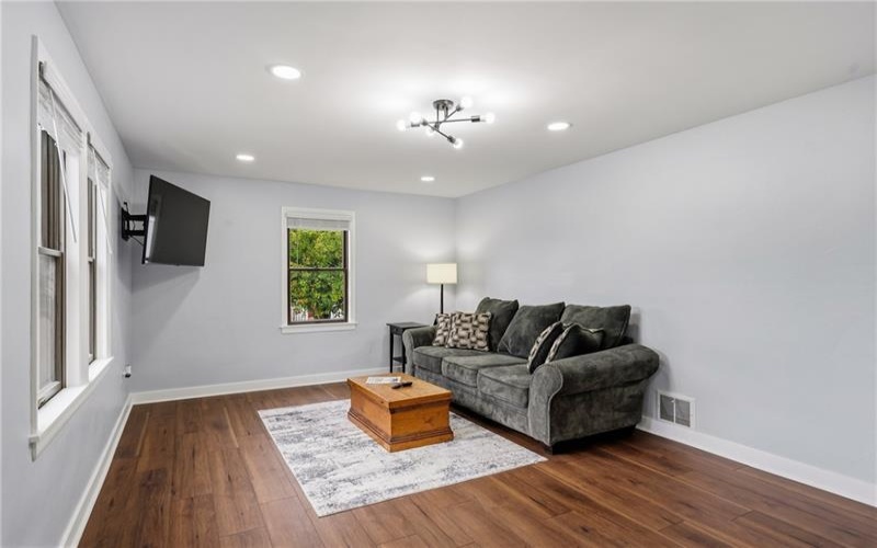 3298 Harvard St, Lower Burrell, 15068, 3 Bedroom Bedrooms, 6 Room Rooms,2 BathroomBathrooms,Residential,For Sale,Harvard St,1775459