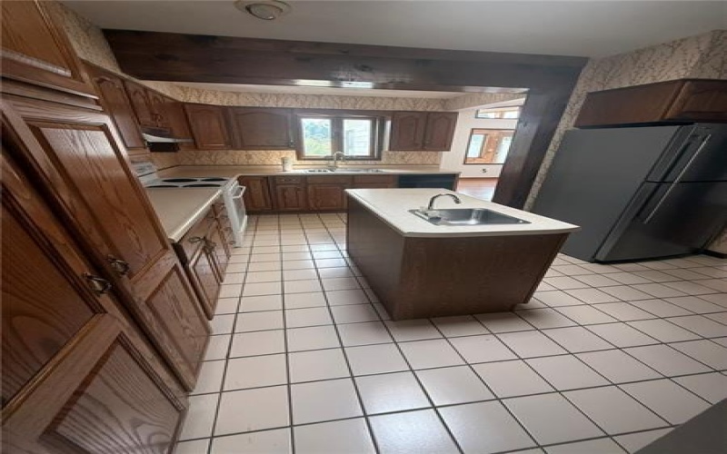 7696 National Pike, Uniontown, 15401, 3 Bedroom Bedrooms, ,2 BathroomBathrooms,Residential,For Sale,National Pike,1775468