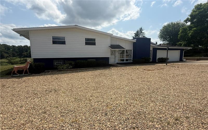 7696 National Pike, Uniontown, 15401, 3 Bedroom Bedrooms, ,2 BathroomBathrooms,Residential,For Sale,National Pike,1775468