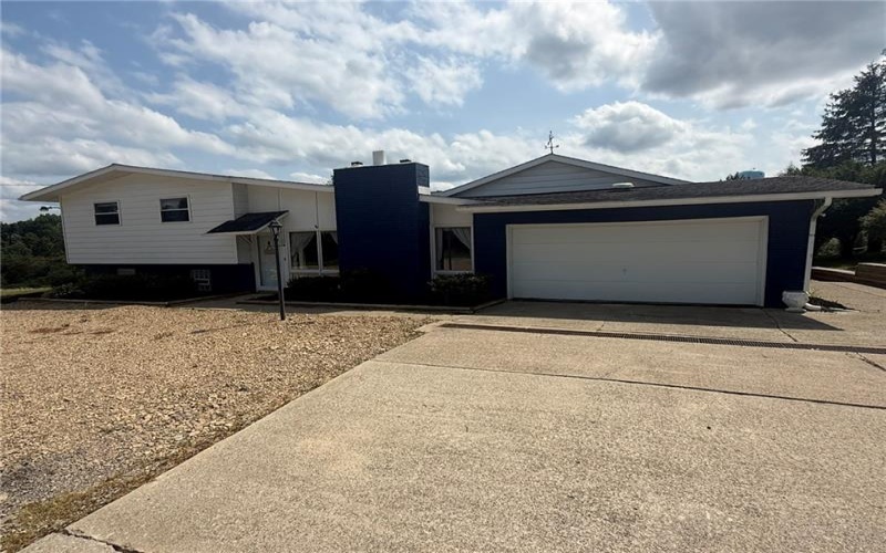 7696 National Pike, Uniontown, 15401, 3 Bedroom Bedrooms, ,2 BathroomBathrooms,Residential,For Sale,National Pike,1775468
