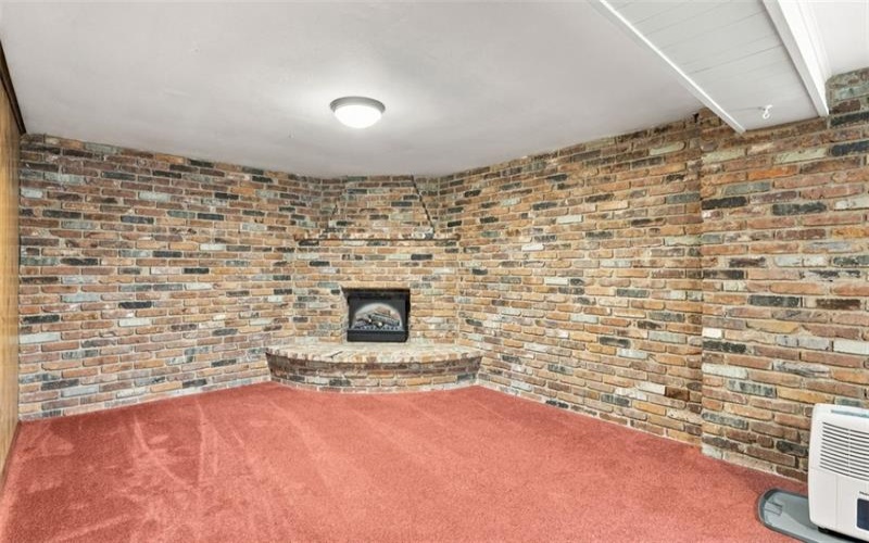 710 Butterfield Drive, Irwin, 15642, 3 Bedroom Bedrooms, 8 Room Rooms,1.1 BathroomBathrooms,Residential,For Sale,Butterfield Drive,1776136