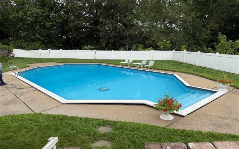 710 Butterfield Drive, Irwin, 15642, 3 Bedroom Bedrooms, 8 Room Rooms,1.1 BathroomBathrooms,Residential,For Sale,Butterfield Drive,1776136