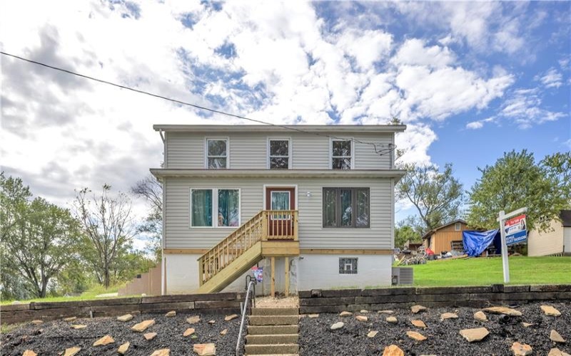 31 Penn, MANOR, 15665, 4 Bedroom Bedrooms, 8 Room Rooms,2 BathroomBathrooms,Residential,For Sale,Penn,1776514