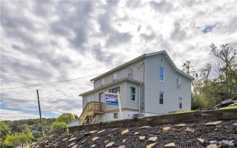 31 Penn, MANOR, 15665, 4 Bedroom Bedrooms, 8 Room Rooms,2 BathroomBathrooms,Residential,For Sale,Penn,1776514