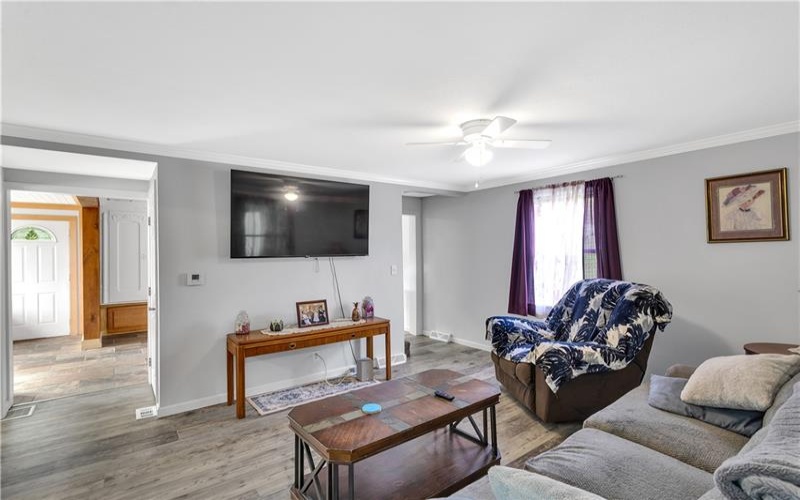 31 Penn, MANOR, 15665, 4 Bedroom Bedrooms, 8 Room Rooms,2 BathroomBathrooms,Residential,For Sale,Penn,1776514