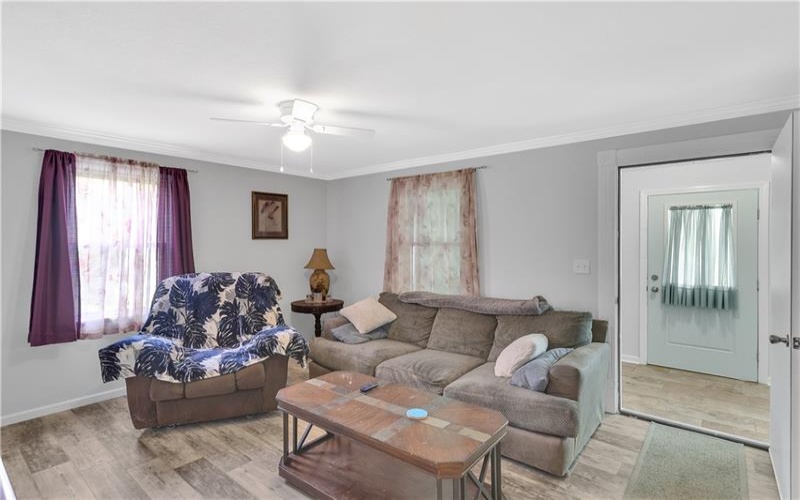 31 Penn, MANOR, 15665, 4 Bedroom Bedrooms, 8 Room Rooms,2 BathroomBathrooms,Residential,For Sale,Penn,1776514