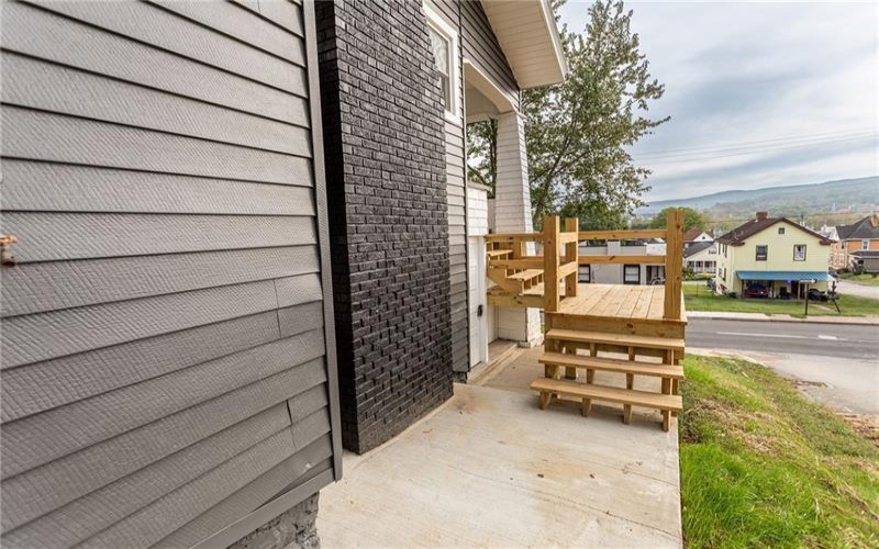 156 Ninth Street, Connellsville, 15425, 3 Bedroom Bedrooms, 6 Room Rooms,2 BathroomBathrooms,Residential,For Sale,Ninth Street,1776533
