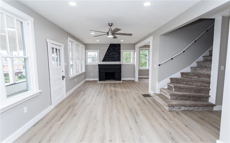 156 Ninth Street, Connellsville, 15425, 3 Bedroom Bedrooms, 6 Room Rooms,2 BathroomBathrooms,Residential,For Sale,Ninth Street,1776533