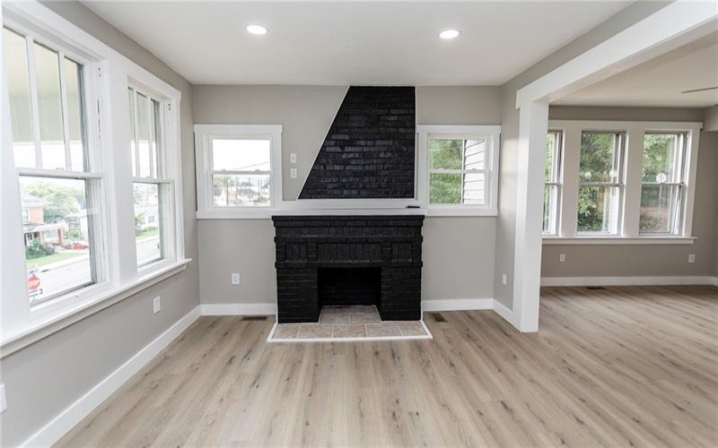 156 Ninth Street, Connellsville, 15425, 3 Bedroom Bedrooms, 6 Room Rooms,2 BathroomBathrooms,Residential,For Sale,Ninth Street,1776533