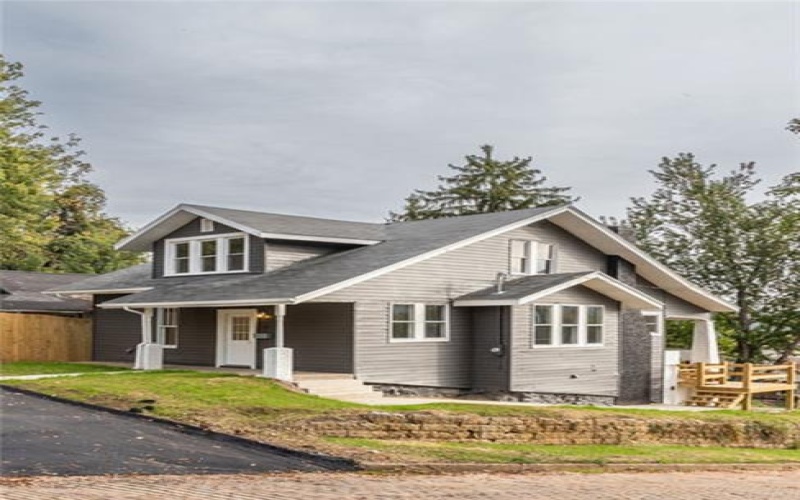156 Ninth Street, Connellsville, 15425, 3 Bedroom Bedrooms, 6 Room Rooms,2 BathroomBathrooms,Residential,For Sale,Ninth Street,1776533