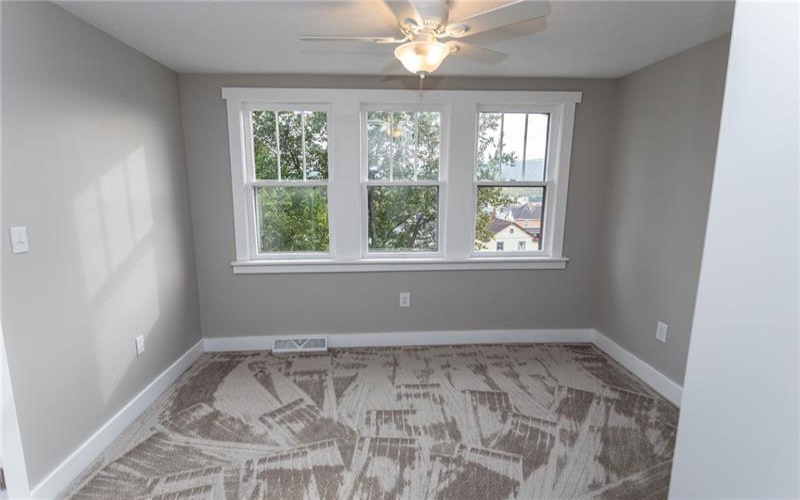 156 Ninth Street, Connellsville, 15425, 3 Bedroom Bedrooms, 6 Room Rooms,2 BathroomBathrooms,Residential,For Sale,Ninth Street,1776533