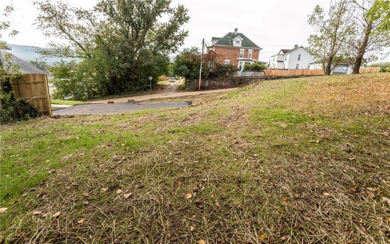 156 Ninth Street, Connellsville, 15425, 3 Bedroom Bedrooms, 6 Room Rooms,2 BathroomBathrooms,Residential,For Sale,Ninth Street,1776533