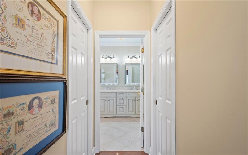 1005 Skyline Drive, Canonsburg, 15317, 5 Bedroom Bedrooms, 14 Room Rooms,3.1 BathroomBathrooms,Residential,For Sale,Skyline Drive,1776558