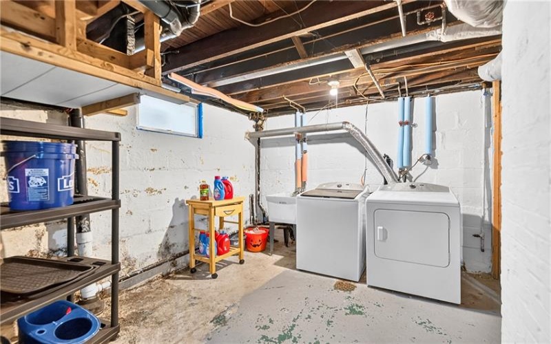 42 Prospect St, Uniontown, 15401, 3 Bedroom Bedrooms, 7 Room Rooms,1.2 BathroomBathrooms,Residential,For Sale,Prospect St,1776574