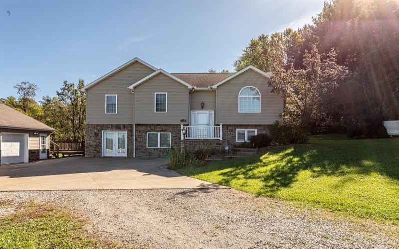115 Maple Hill Lane, Uniontown, 15401, 4 Bedroom Bedrooms, ,3 BathroomBathrooms,Residential,For Sale,Maple Hill Lane,1776575