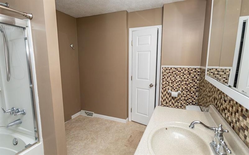 115 Maple Hill Lane, Uniontown, 15401, 4 Bedroom Bedrooms, ,3 BathroomBathrooms,Residential,For Sale,Maple Hill Lane,1776575
