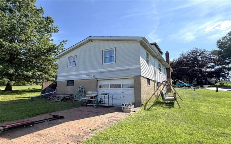 1661 Amy Lane, North Huntingdon, 15642, 3 Bedroom Bedrooms, ,1 BathroomBathrooms,Residential,For Sale,Amy Lane,1769125