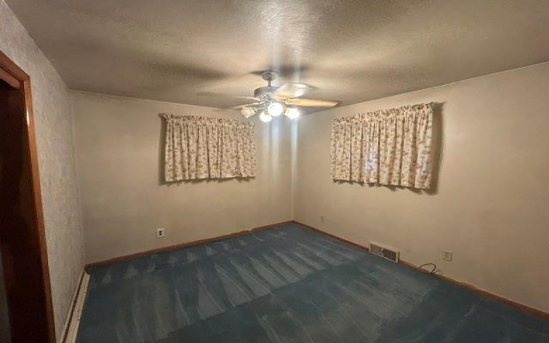108 Mobert Dr, Rostraver Township, 15012, 3 Bedroom Bedrooms, 6 Room Rooms,1 BathroomBathrooms,Residential,For Sale,Mobert Dr,1772675