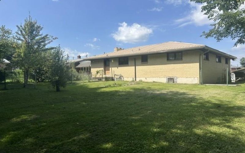 108 Mobert Dr, Rostraver Township, 15012, 3 Bedroom Bedrooms, 6 Room Rooms,1 BathroomBathrooms,Residential,For Sale,Mobert Dr,1772675