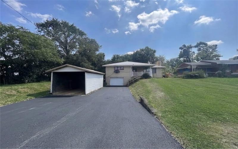 108 Mobert Dr, Rostraver Township, 15012, 3 Bedroom Bedrooms, 6 Room Rooms,1 BathroomBathrooms,Residential,For Sale,Mobert Dr,1772675