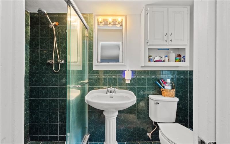 156 Gateshead Drive, McMurray, 15317, 4 Bedroom Bedrooms, 9 Room Rooms,3 BathroomBathrooms,Residential,For Sale,Gateshead Drive,1775881