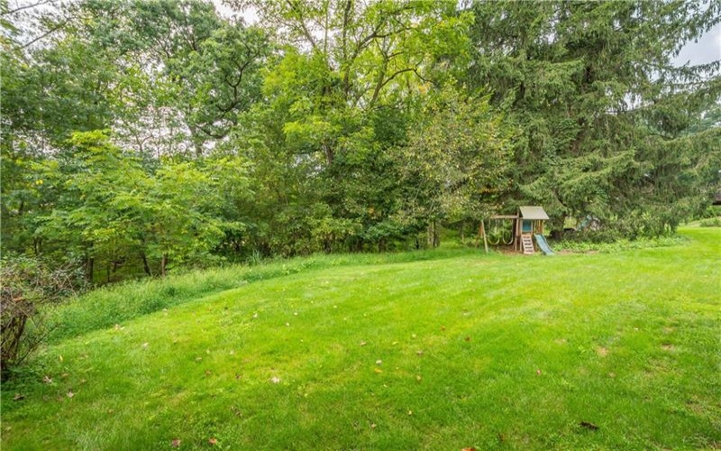156 Gateshead Drive, McMurray, 15317, 4 Bedroom Bedrooms, 9 Room Rooms,3 BathroomBathrooms,Residential,For Sale,Gateshead Drive,1775881