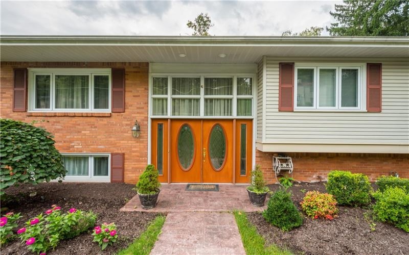 156 Gateshead Drive, McMurray, 15317, 4 Bedroom Bedrooms, 9 Room Rooms,3 BathroomBathrooms,Residential,For Sale,Gateshead Drive,1775881