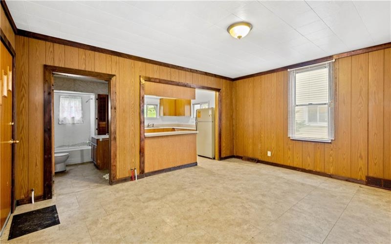 205 McCormick Ave, Bentleyville, 15314, 2 Bedroom Bedrooms, 6 Room Rooms,1 BathroomBathrooms,Residential,For Sale,McCormick Ave,1775890