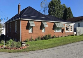 300 Craft Moore Rd, Brownsville, 15417, 2 Bedroom Bedrooms, ,1.1 BathroomBathrooms,Residential,For Sale,Craft Moore Rd,1776110 300 Craft Moore Rd, Brownsville, 15417, 2 Bedroom Bedrooms, ,1.1 BathroomBathrooms,Residential,For Sale,Craft Moore Rd,1776110