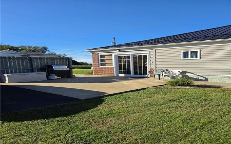 300 Craft Moore Rd, Brownsville, 15417, 2 Bedroom Bedrooms, ,1.1 BathroomBathrooms,Residential,For Sale,Craft Moore Rd,1776110