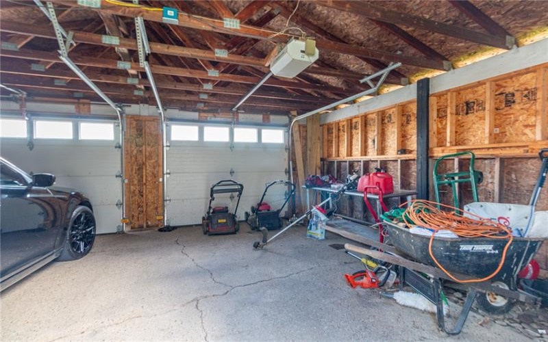 302 Baughman Ave, Jeanette, 15644, 3 Bedroom Bedrooms, 8 Room Rooms,3 BathroomBathrooms,Residential,For Sale,Baughman Ave,1776606