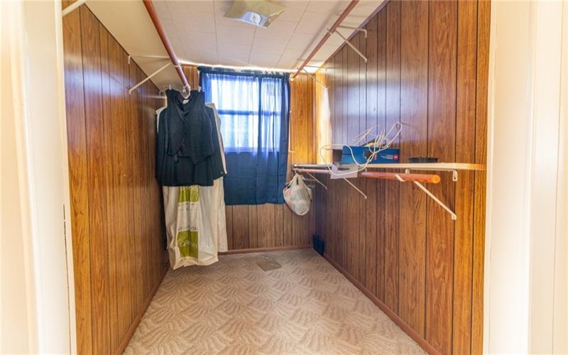 302 Baughman Ave, Jeanette, 15644, 3 Bedroom Bedrooms, 8 Room Rooms,3 BathroomBathrooms,Residential,For Sale,Baughman Ave,1776606