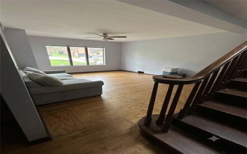 712 William Dr, Trafford, 15085, 3 Bedroom Bedrooms, ,2.1 BathroomBathrooms,Residential,For Sale,William Dr,1776638