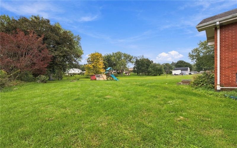 712 William Dr, Trafford, 15085, 3 Bedroom Bedrooms, ,2.1 BathroomBathrooms,Residential,For Sale,William Dr,1776638