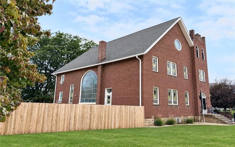 1100 VINE ST, Connellsville, 15425, 5 Bedroom Bedrooms, ,1.1 BathroomBathrooms,Residential,For Sale,VINE ST,1776698