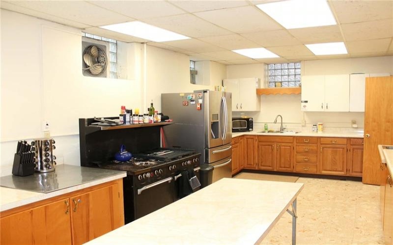 1100 VINE ST, Connellsville, 15425, 5 Bedroom Bedrooms, ,1.1 BathroomBathrooms,Residential,For Sale,VINE ST,1776698