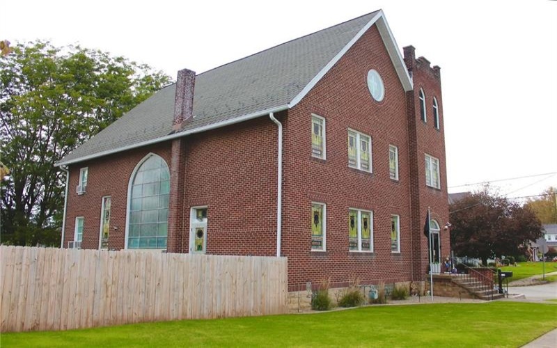 1100 VINE ST, Connellsville, 15425, 5 Bedroom Bedrooms, ,1.1 BathroomBathrooms,Residential,For Sale,VINE ST,1776698