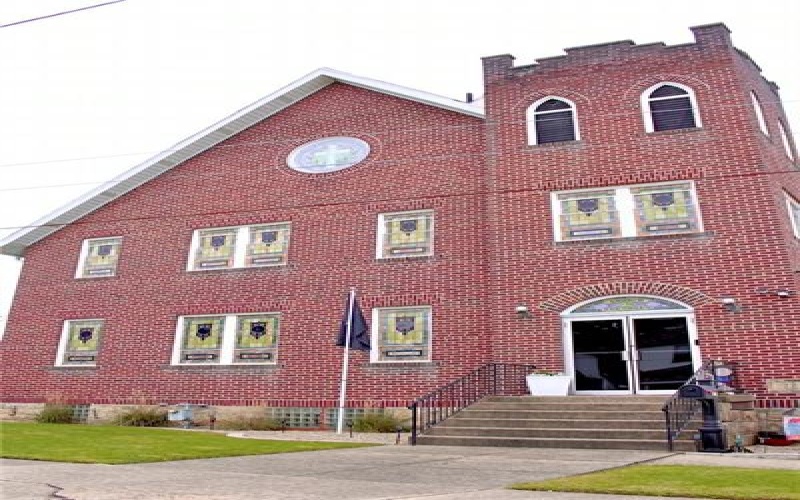 1100 VINE ST, Connellsville, 15425, 5 Bedroom Bedrooms, ,1.1 BathroomBathrooms,Residential,For Sale,VINE ST,1776698