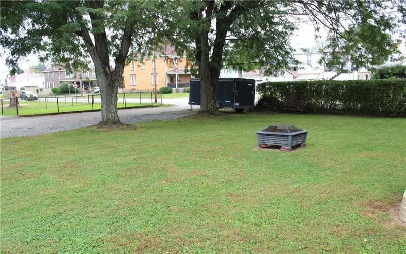 1100 VINE ST, Connellsville, 15425, 5 Bedroom Bedrooms, ,1.1 BathroomBathrooms,Residential,For Sale,VINE ST,1776698