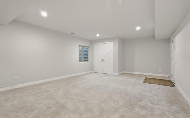 6003 Lampl Ln, Jeannette, 15644, 3 Bedroom Bedrooms, ,2.1 BathroomBathrooms,Lease,For Rent,Lampl Ln,1776704