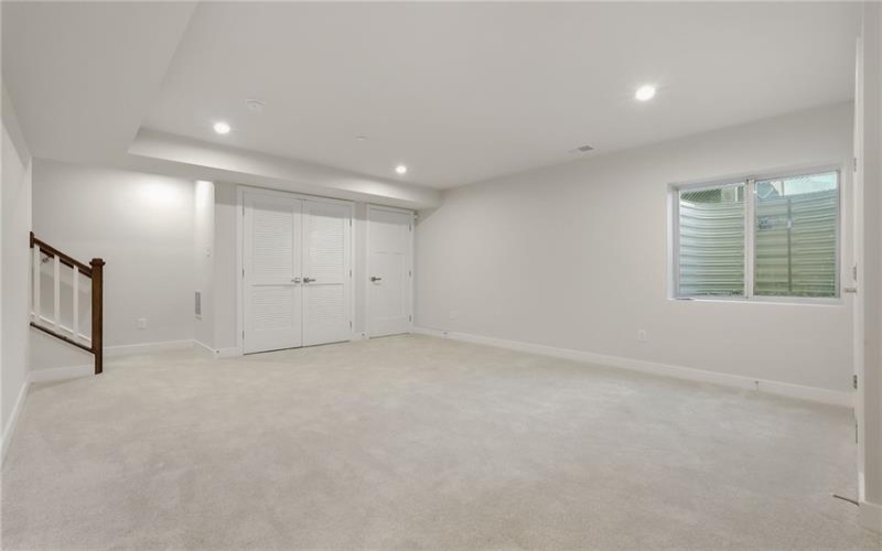 6003 Lampl Ln, Jeannette, 15644, 3 Bedroom Bedrooms, ,2.1 BathroomBathrooms,Lease,For Rent,Lampl Ln,1776704