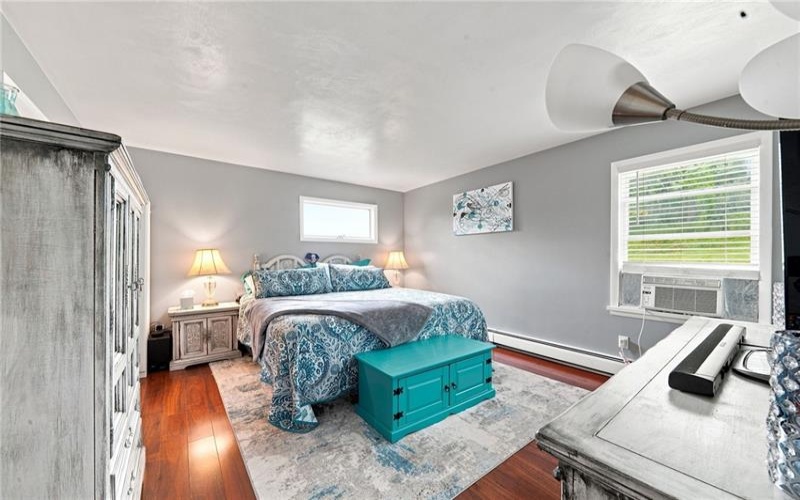 1109 Grandview St, Youngwood, 15697, 4 Bedroom Bedrooms, 9 Room Rooms,2.1 BathroomBathrooms,Residential,For Sale,Grandview St,1776721