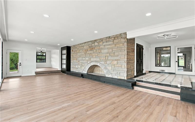 102 Peasant Village Ln, Belle Vernon, 15012, 5 Bedroom Bedrooms, 14 Room Rooms,4 BathroomBathrooms,Residential,For Sale,Peasant Village Ln,1776744